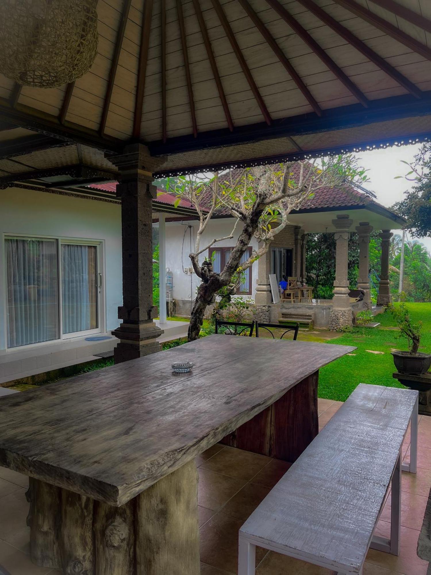 Mesari Cottage Guest House Buleleng  ภายนอก รูปภาพ